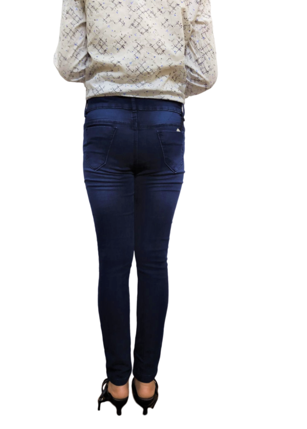 Women's Shreded Cut Jeans - Image 3