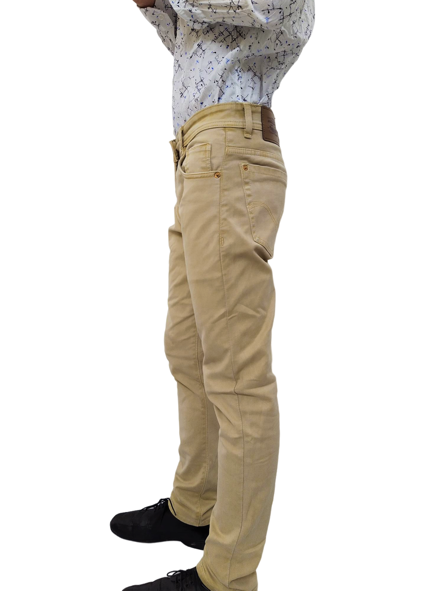 Men Solid Camel Color Casual Jeans - Image 4