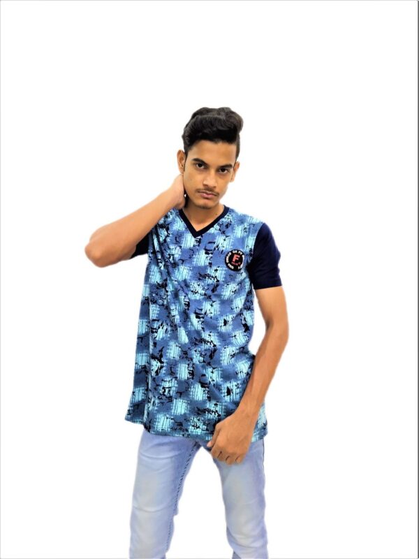 Men's Blue Regular Fit V-Neck Half Sleeve T-Shirt - Image 2