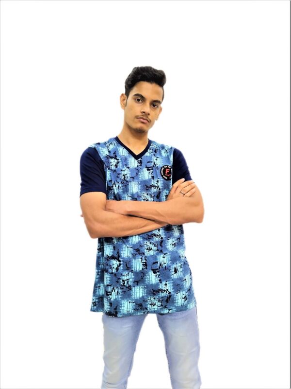 Men's Blue Regular Fit V-Neck Half Sleeve T-Shirt - Image 4