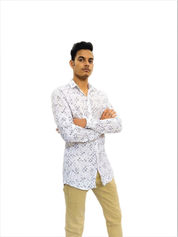 Men's Fashion White Printed Slim Fit Light Soft Cotton Fine Fiber Casual Shirt