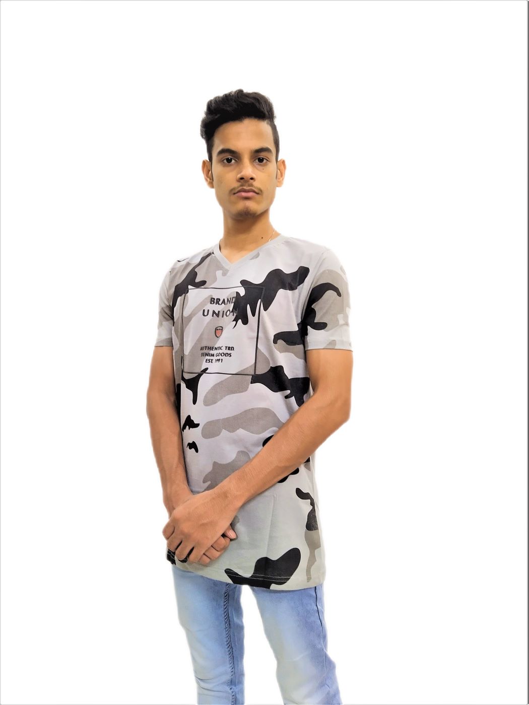 Men's Gray Print Regular Fit V-Neck Half Sleeve T-Shirt - Image 2
