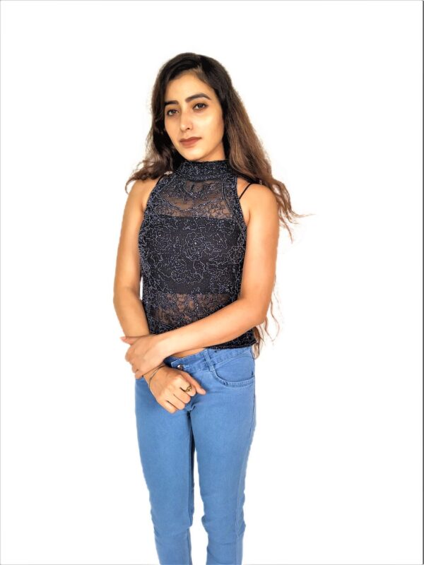 Women's Black Sleeveless Top With Zari Work