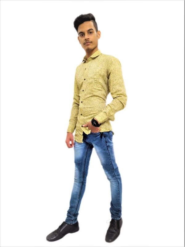 Men's Yellow-Blue Self Design Slim Fit Casual Shirt - Image 3