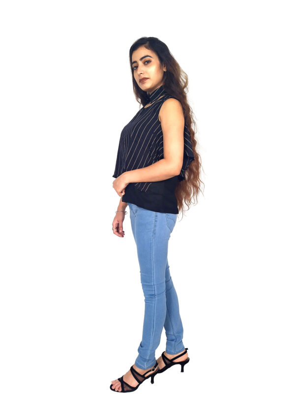 Black Ruffle Design Sleeveless Top with Collar-Neck and Inner T-Shirt - Image 3
