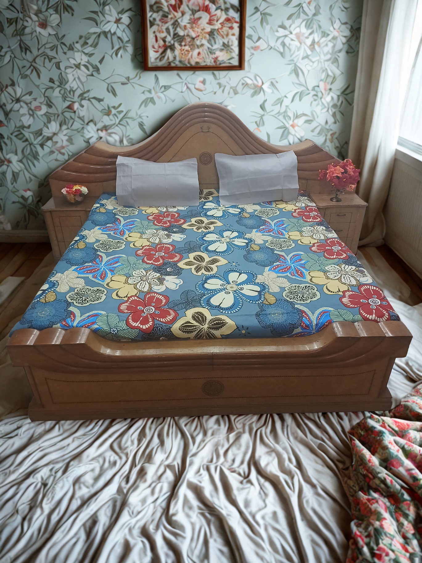 Multicolor Big Floral Print King Size Flat Bedsheet with 2 Pillow Covers – Dark Grey Background, 108 x 108 Inches, 100% Pure Cotton - Image 2