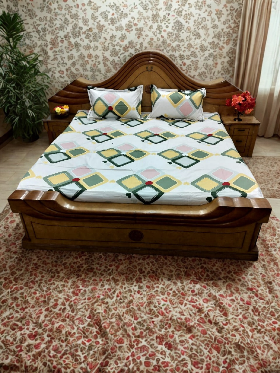 Beautiful Multicolor Square Print King Size Double Bedsheet with 2 Matching Pillow Covers Cotton | Light Cream Background | 108 x 108 Inches - Image 2